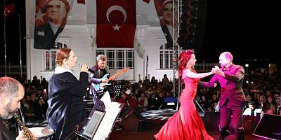Cumhuriyet Bayramı coşkusu Mudanya'da yaşandı