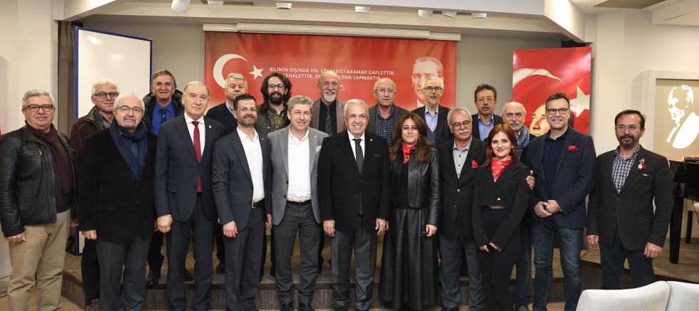 Şadi Özdemir: Bursa’da yüksek teknoloji sanayisine geçilmeli
