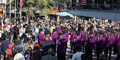 Bursa'nın dört bir yanında Cumhuriyet Bayramı coşkusu