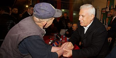 Bozbey İznik’ten seslendi: “Gözlerine perde inmiş” 