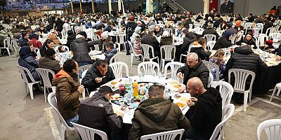 Binlerce Nilüferli iftar sofralarında buluşuyor