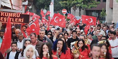 Haluk Levent, Osmangazili gençlerin coşkusuna ortak oldu