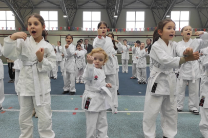 Osmangazi’de karate eğitim semineri