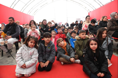 Osmangazi Belediyesi’nin kurduğu çadırda herkese eğlence var